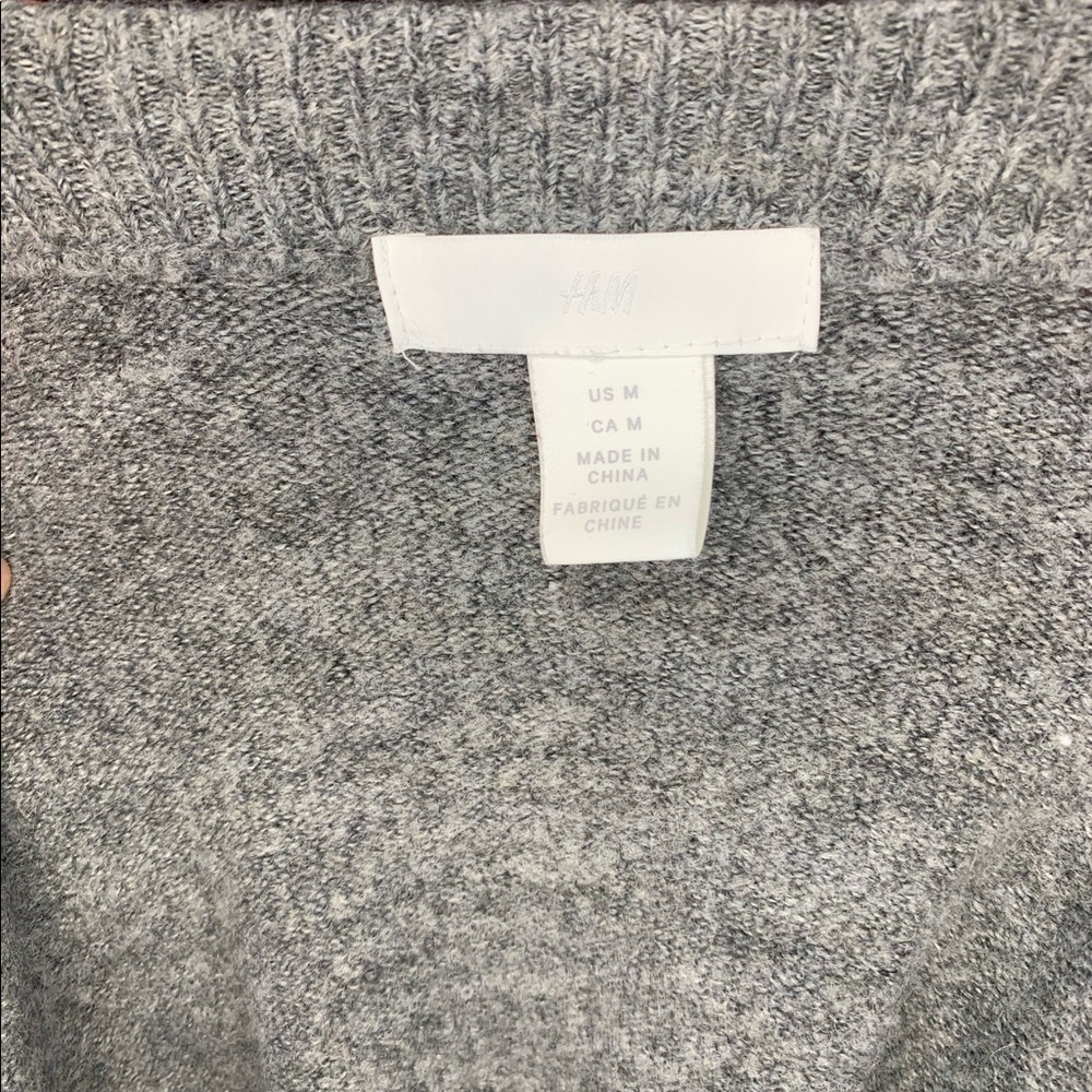 Sweater - Picture 3 of 3